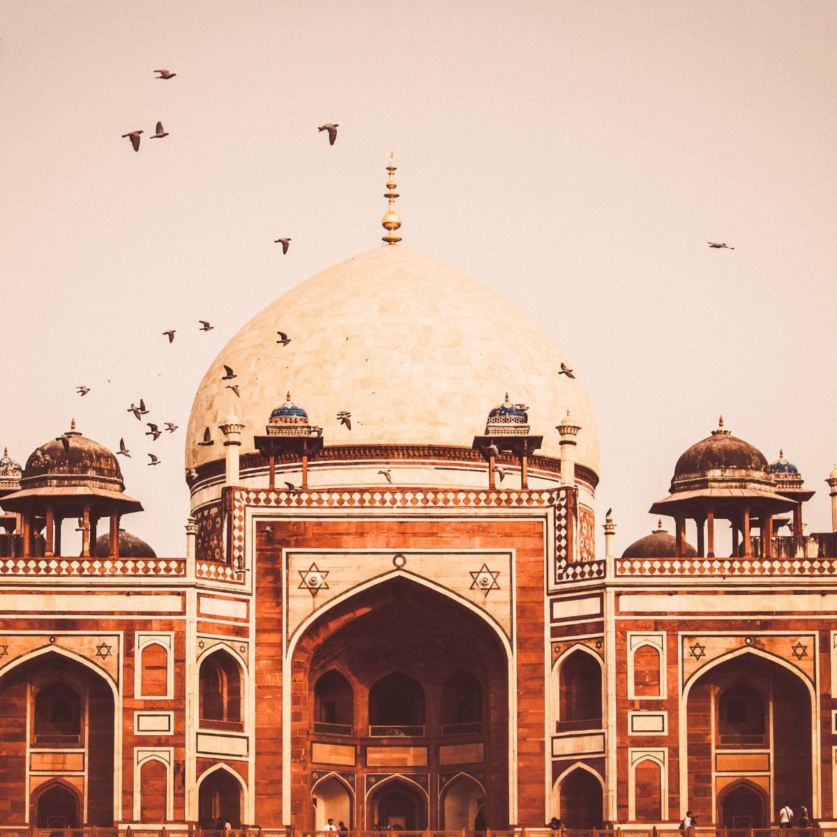 Tourist-spots-of-delhi (3)